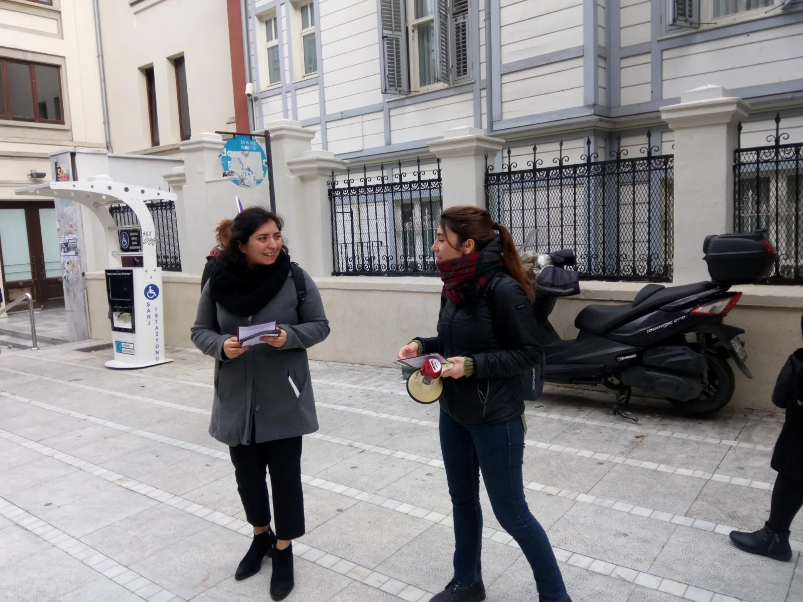 2020_feminist_gece_yuruyusu_bildiri_dagitimi_2