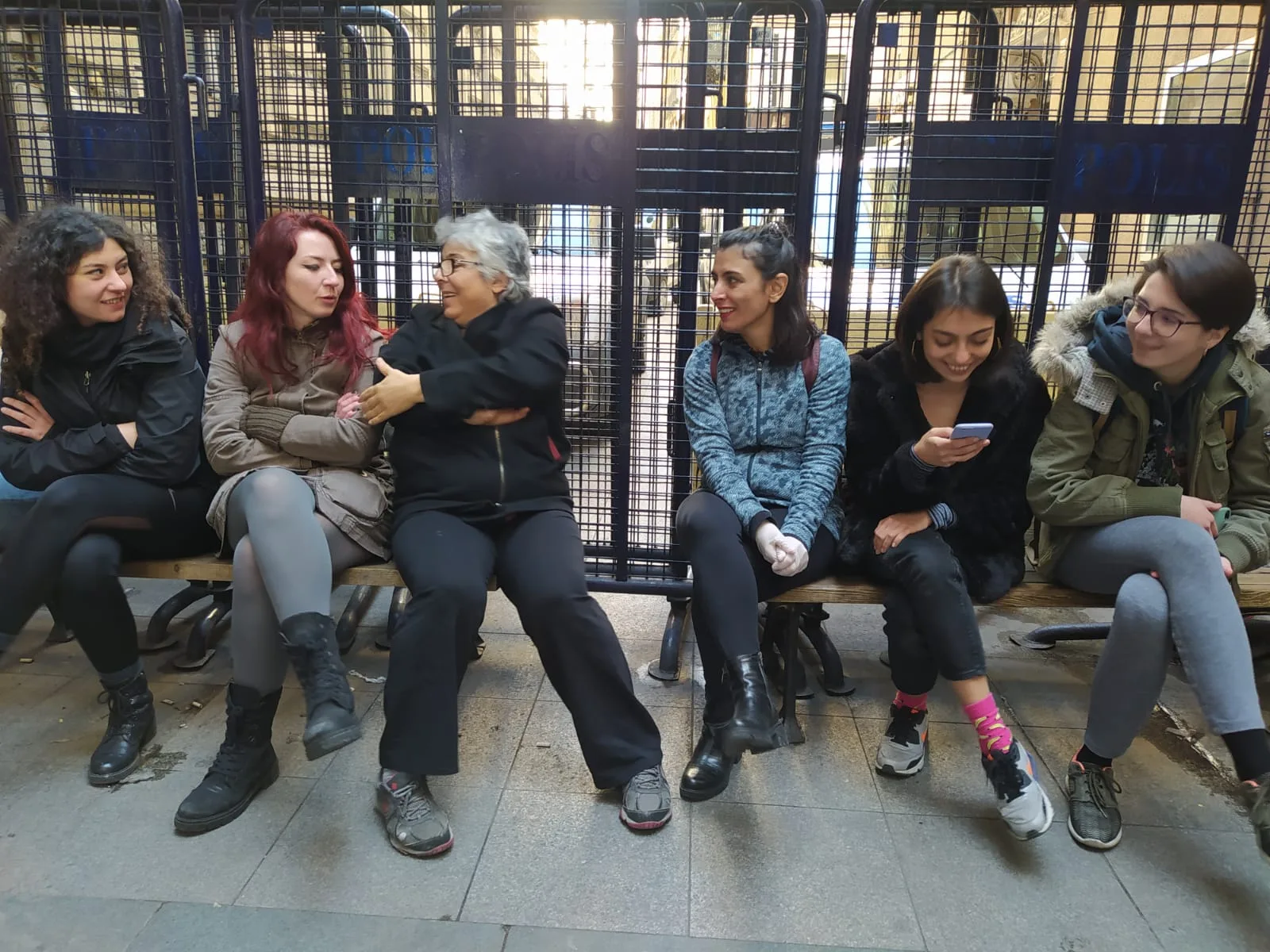 2020_feminist_gece_yuruyusu_fransiz_yazilama_7