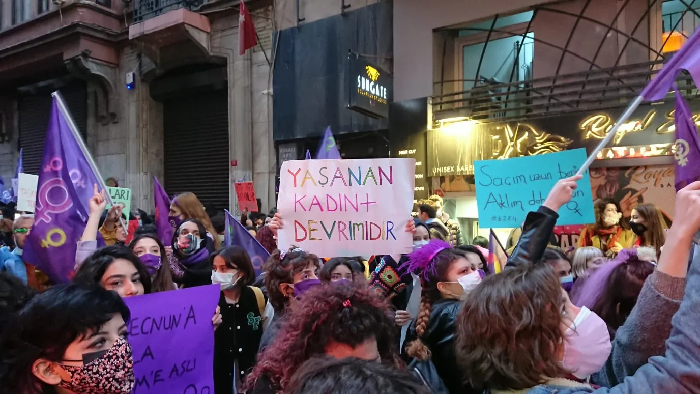 Feminist Gece Yuruyusu