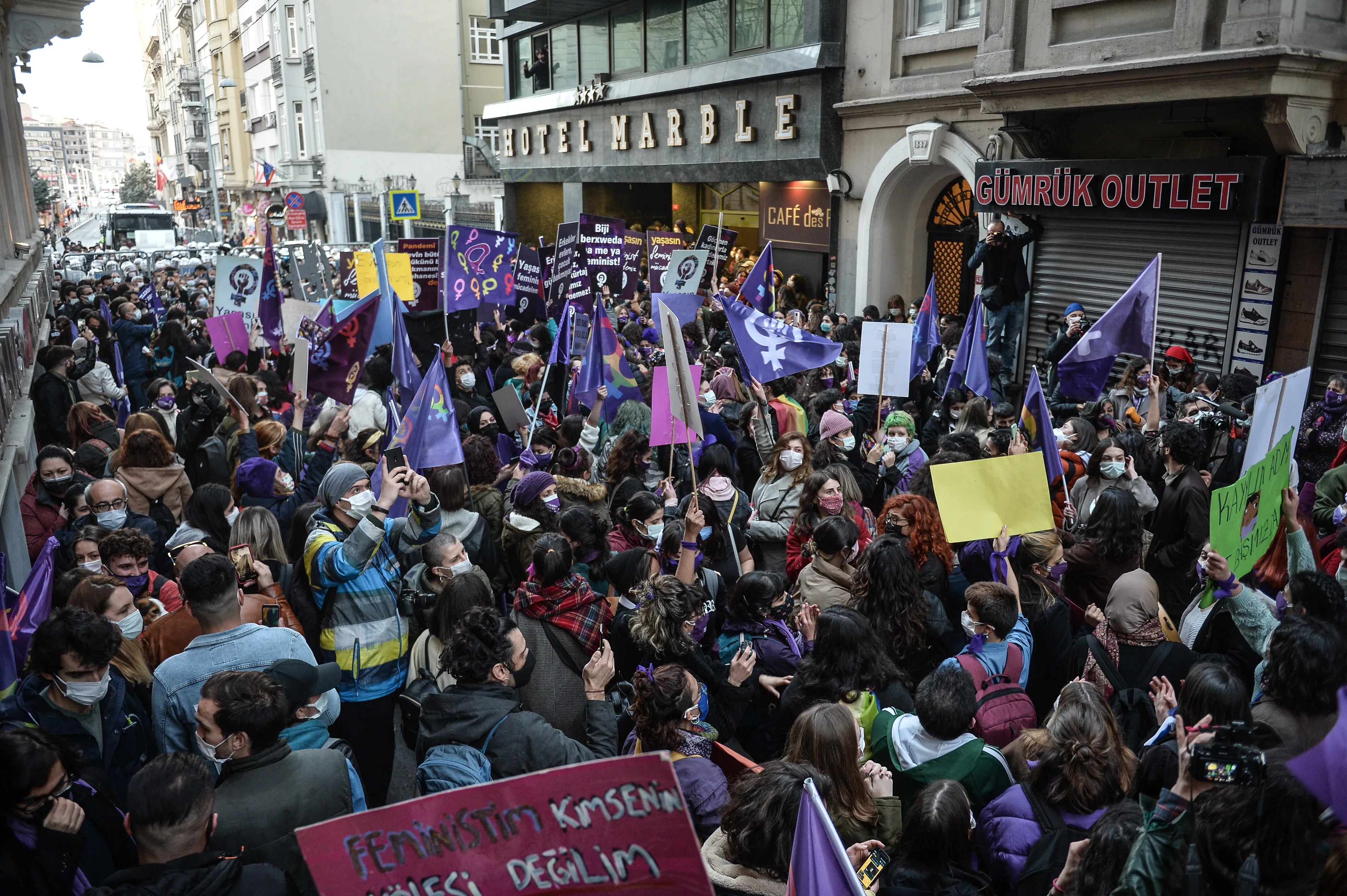 Feminist Gece Yuruyusu