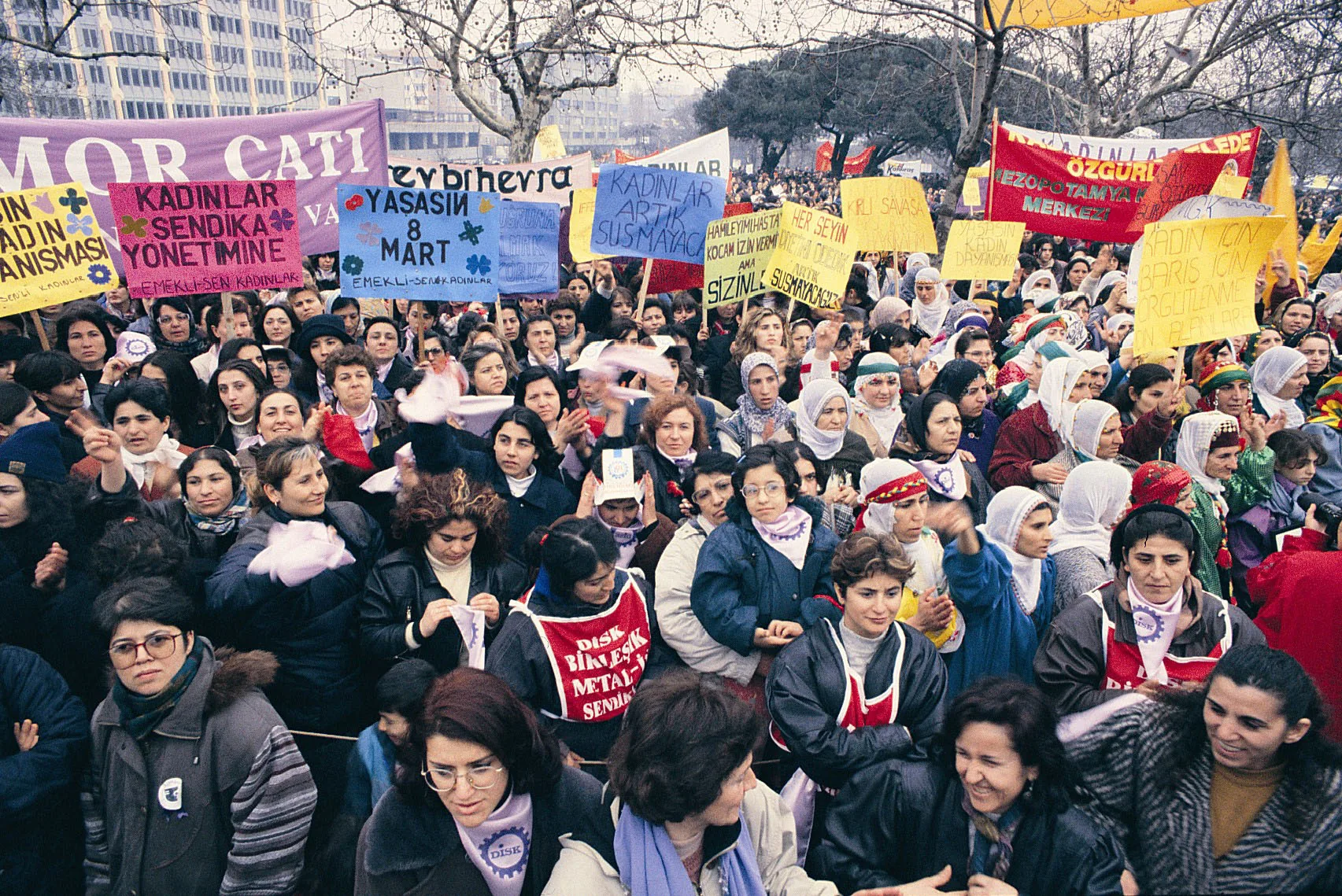 8 Mart Gündüz Mitingi, Abide-i Hürriyet Meydanı, Şişli / 2004 / Foto: Bilinmiyor