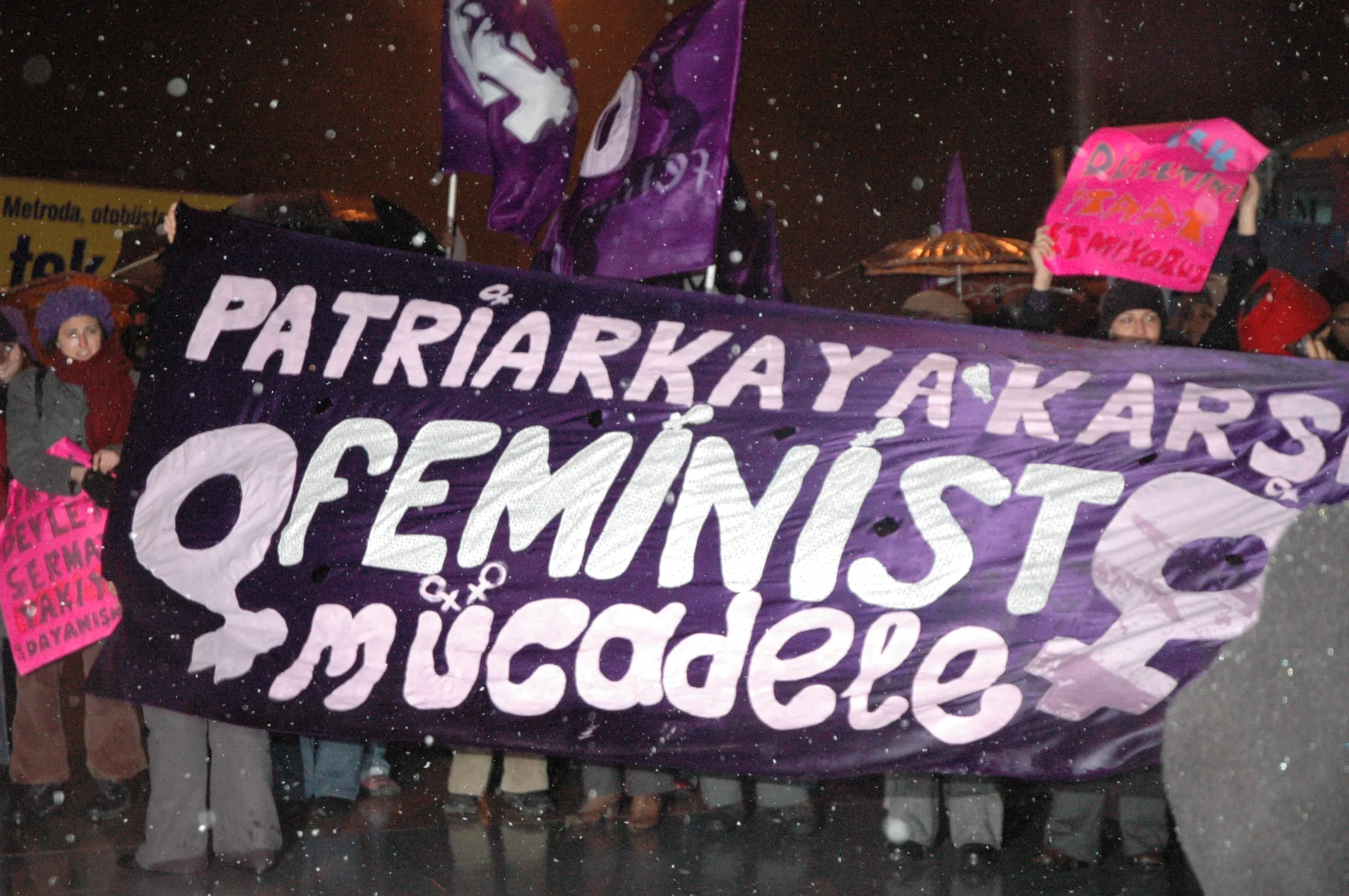 8 Mart Feminist Gece Yürüyüşü / 2006 / Foto: Funda Ekin