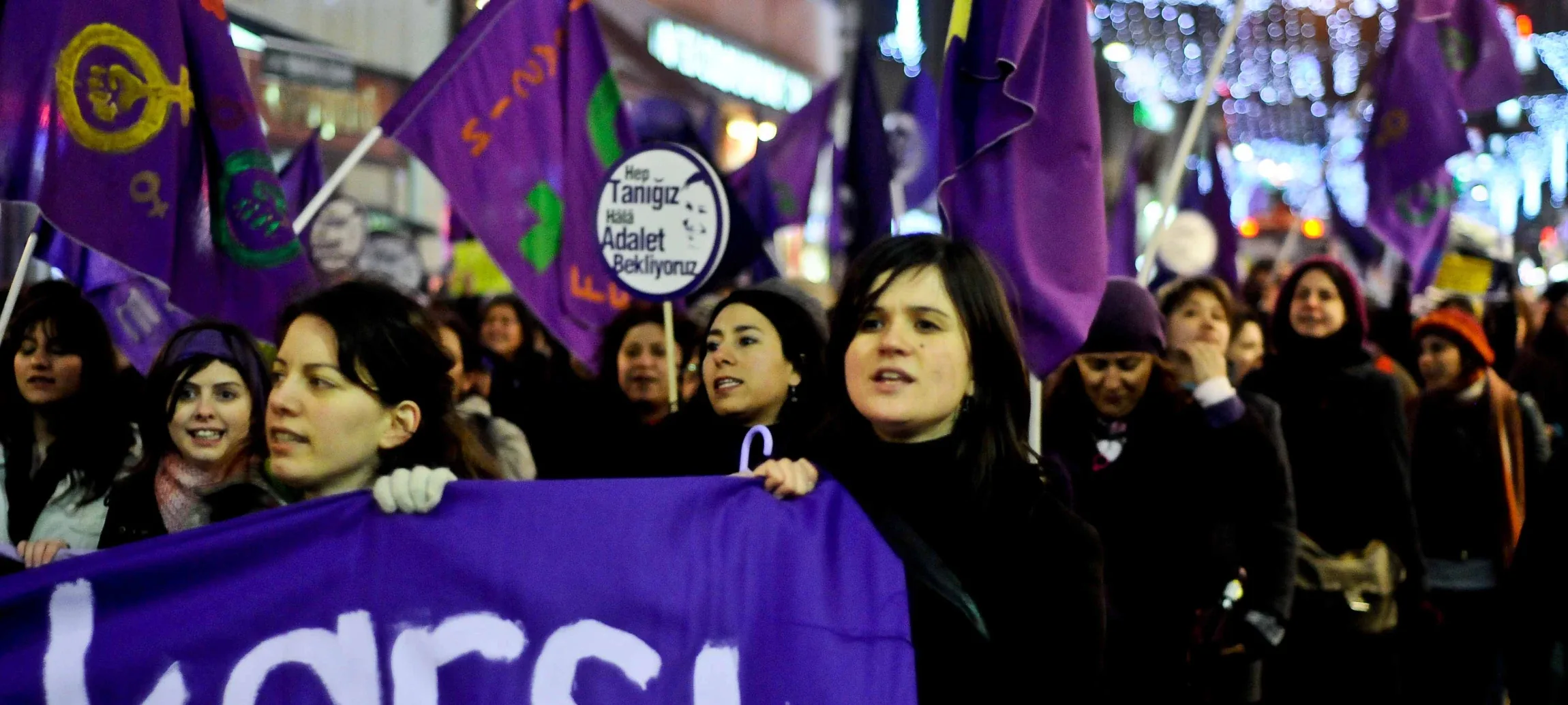 8 Mart Feminist Gece Yürüyüşü / 2010 / Foto Akbaba