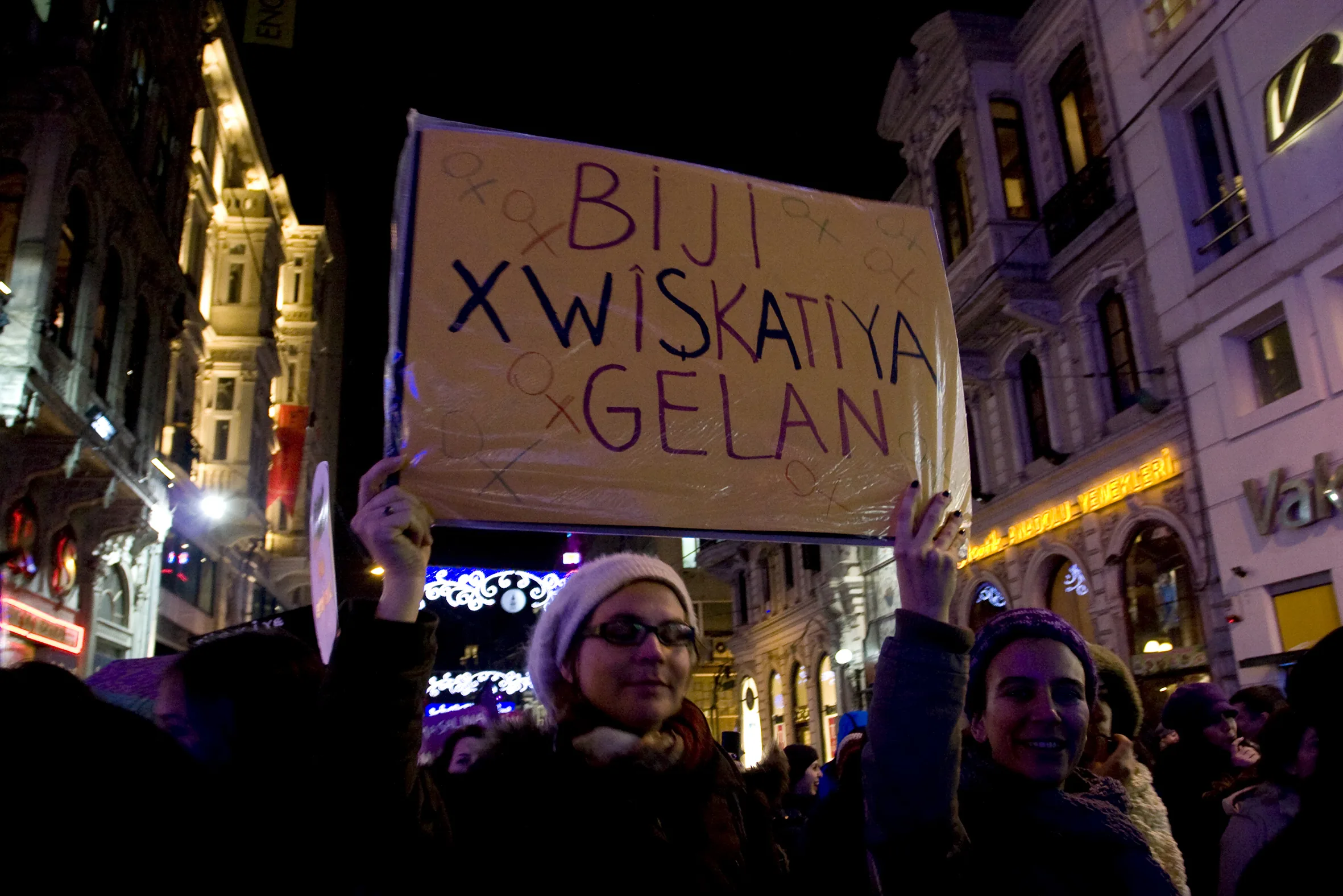 8 Mart Feminist Gece Yürüyüşü / 2012 / Foto: Gülşin Ketenci