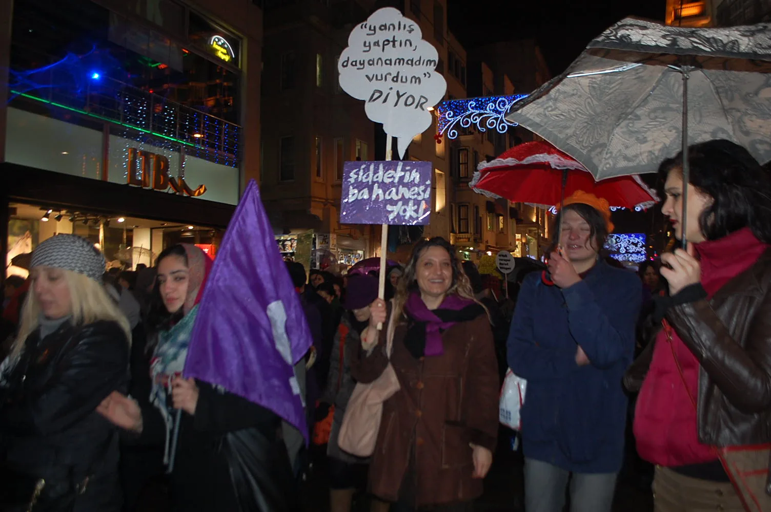 8 Mart Feminist Gece Yürüyüşü / 2012 / Foto: Bilinmiyor