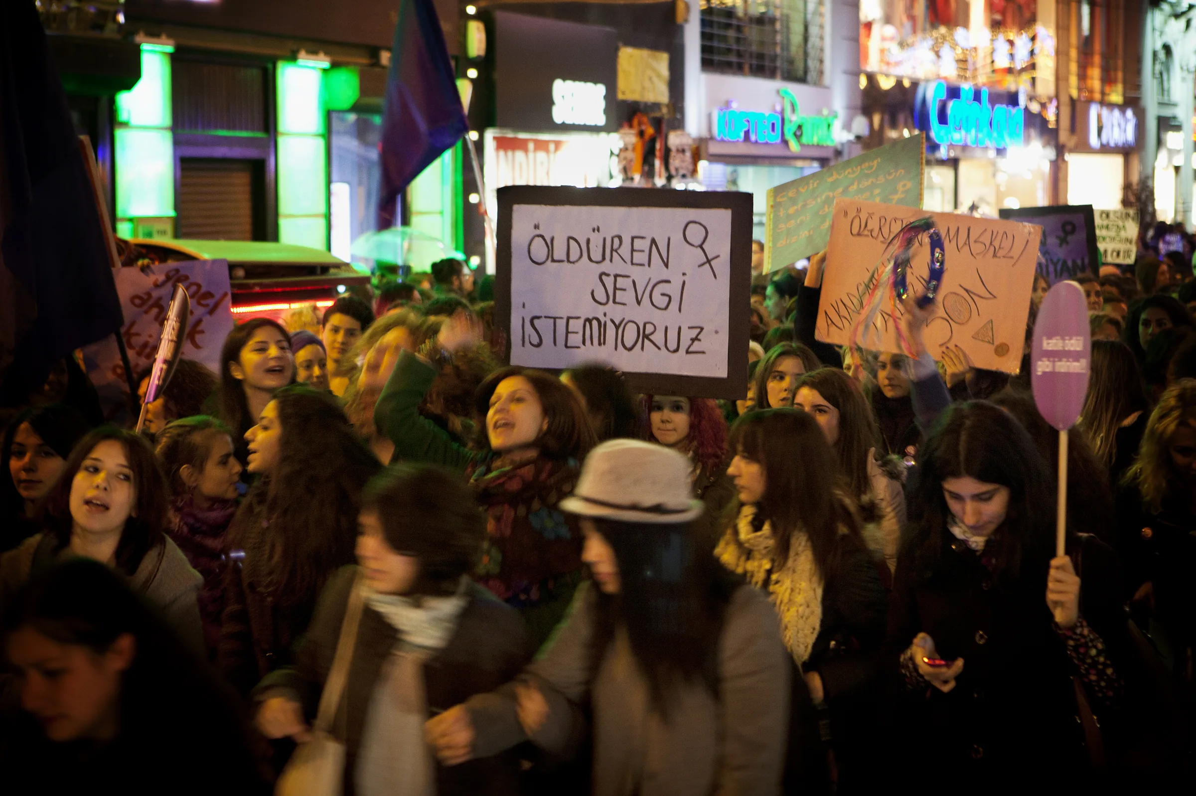 8 Mart Feminist Gece Yürüyüşü / 2013 / Foto: Serra Akcan