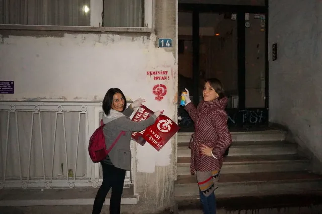 5 Mart 2014, Kadıköy / Eylem öncesi stencil / Yoğurtçu Kadın Forumu