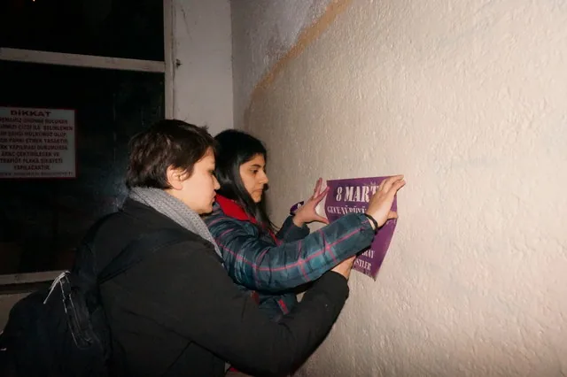 5 Mart 2014, Kadıköy / Eylem öncesi stencil / Yoğurtçu Kadın Forumu