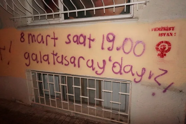 5 Mart 2014, Kadıköy / Eylem öncesi stencil / Yoğurtçu Kadın Forumu