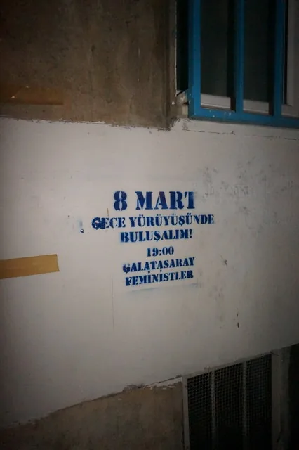 5 Mart 2014, Kadıköy / Eylem öncesi stencil / Yoğurtçu Kadın Forumu