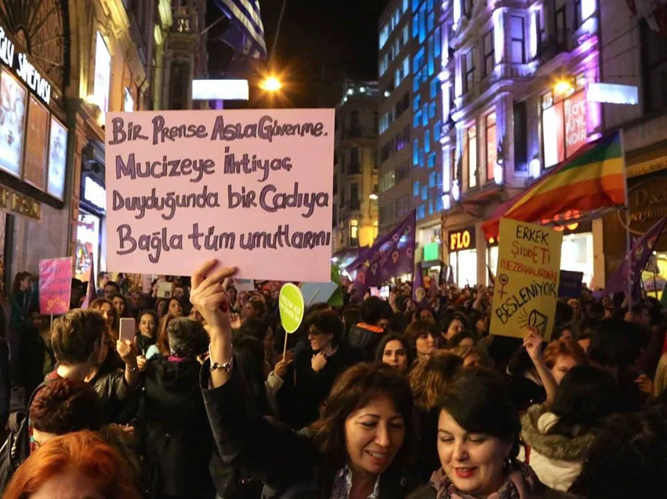 8 Mart Feminist Gece Yürüyüşü / 2016 / Foto: Nejla Osseiran