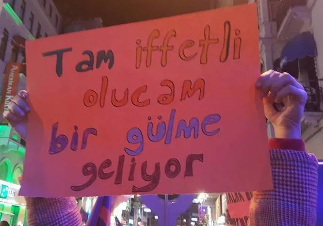 8 Mart Feminist Gece Yürüyüşü / 2016 / Foto: Devrimci Kadınlar