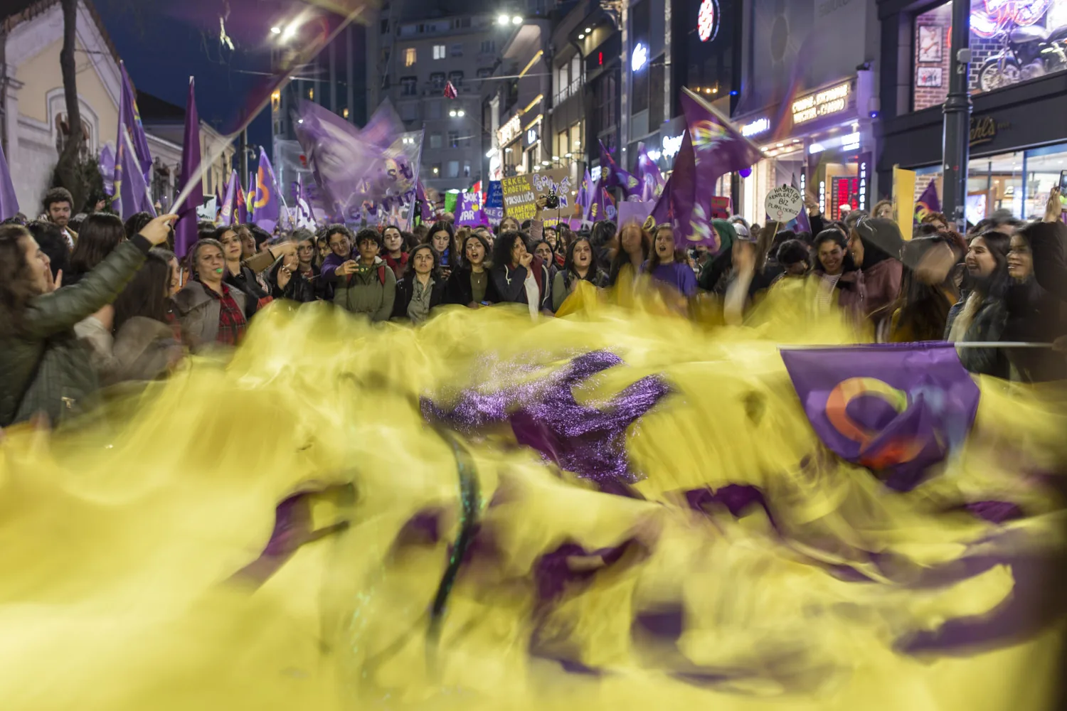 8 Mart Feminist Gece Yürüyüşü