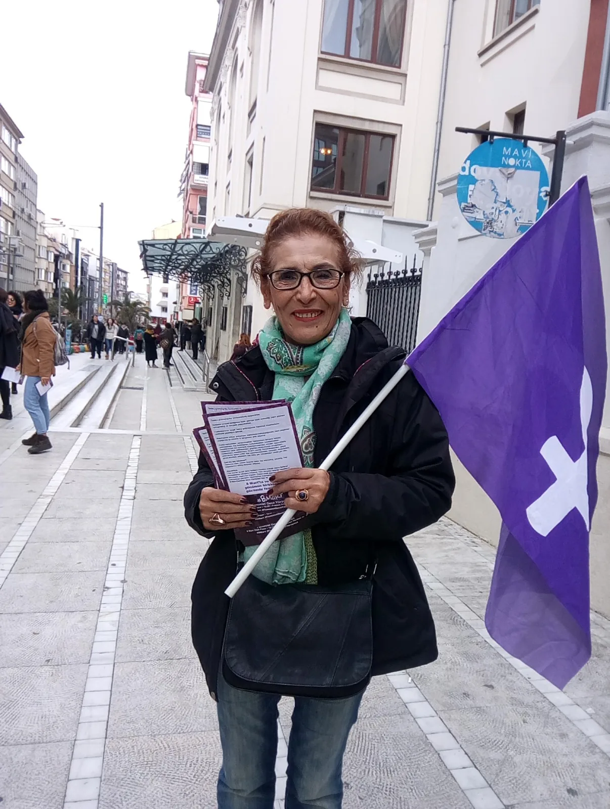 8 Mart Feminist Gece Yürüyüşü / 2020 / Bildiri dağıtımı