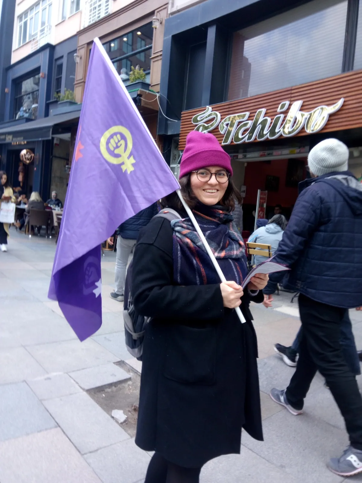 8 Mart Feminist Gece Yürüyüşü / 2020 / Bildiri dağıtımı