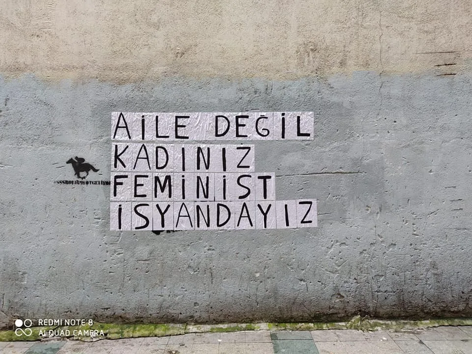 8 Mart Feminist Gece Yürüyüşü / 2020 / Fransız yazılaması